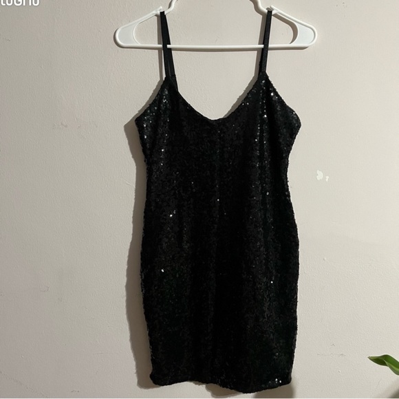 Sequins mini dress - Picture 3 of 14